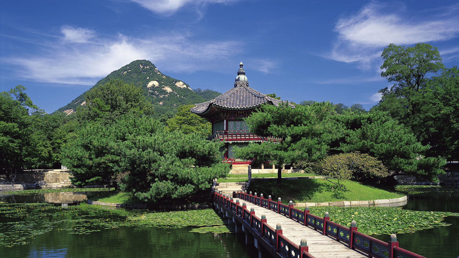 北京国安中场控制力增强，比赛节奏掌控自如，北京国安现场