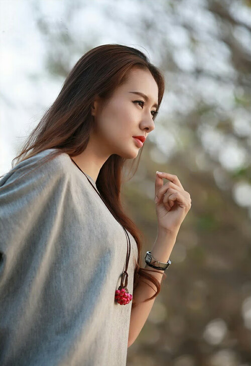 托桑·埃夫布奥姆万成为NBA球迷关注焦点,埃托奥布冯