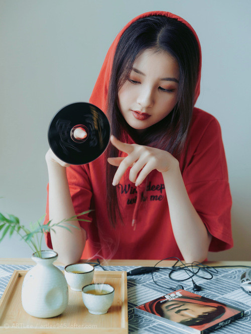 爱游戏官网-未来之星巡礼：新秀如何在季后赛中崭露头角？，未来新秀什么意思