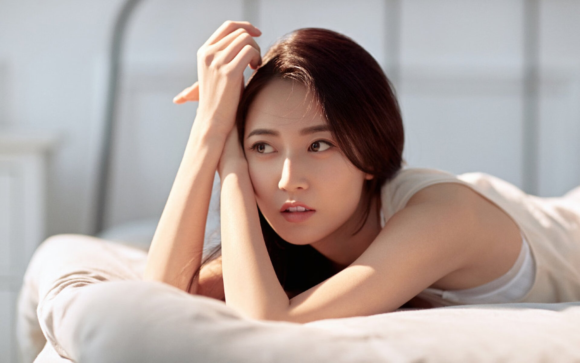 亚洲足坛热议中国人气高涨 球迷狂热加油助威，亚洲足球2021赛程