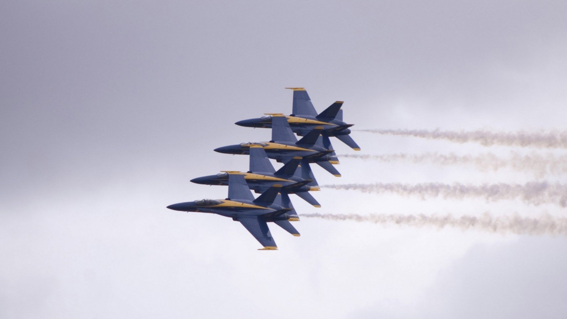 乌拉圭队后卫吉梅内斯在巴黎奥运会上表现出色，乌拉圭 吉梅内斯