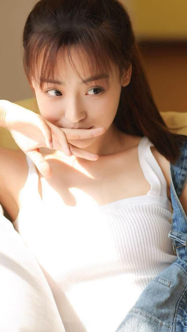 激动人心的比赛中球员们展现出强大实力,激动人心的进球