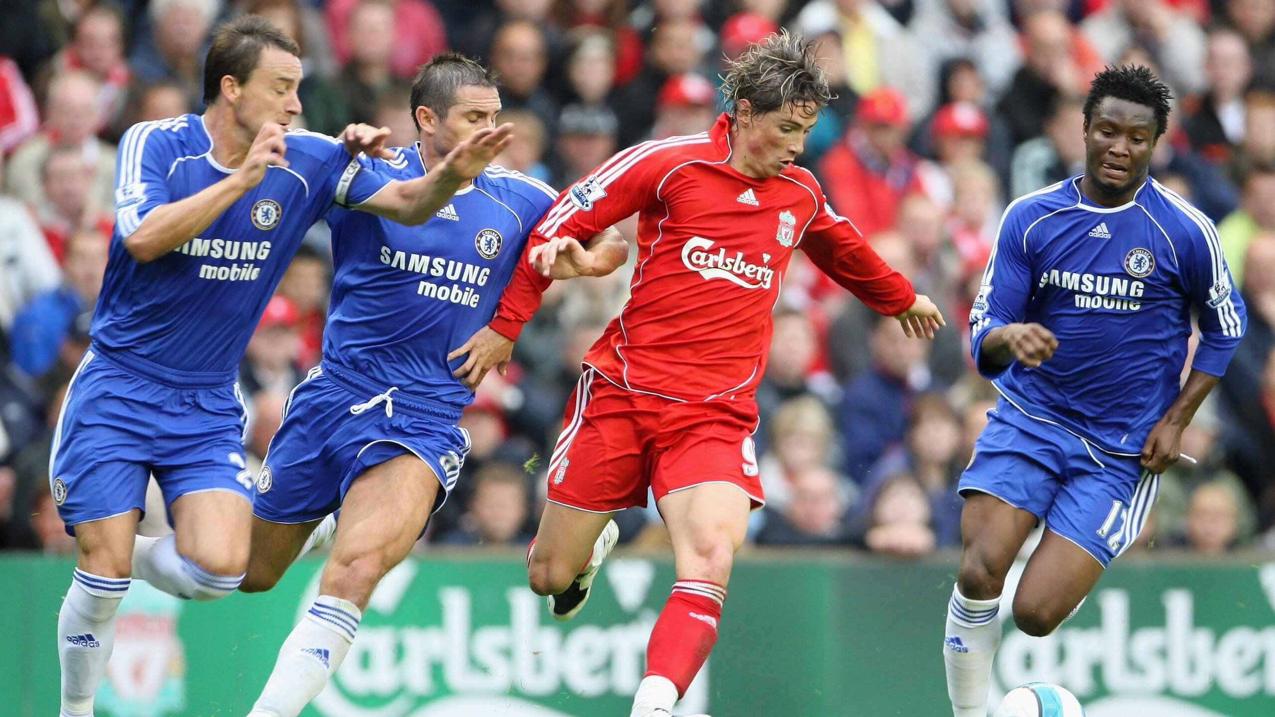 法甲赛场盛宴：炽热激情点燃全场，法甲热度